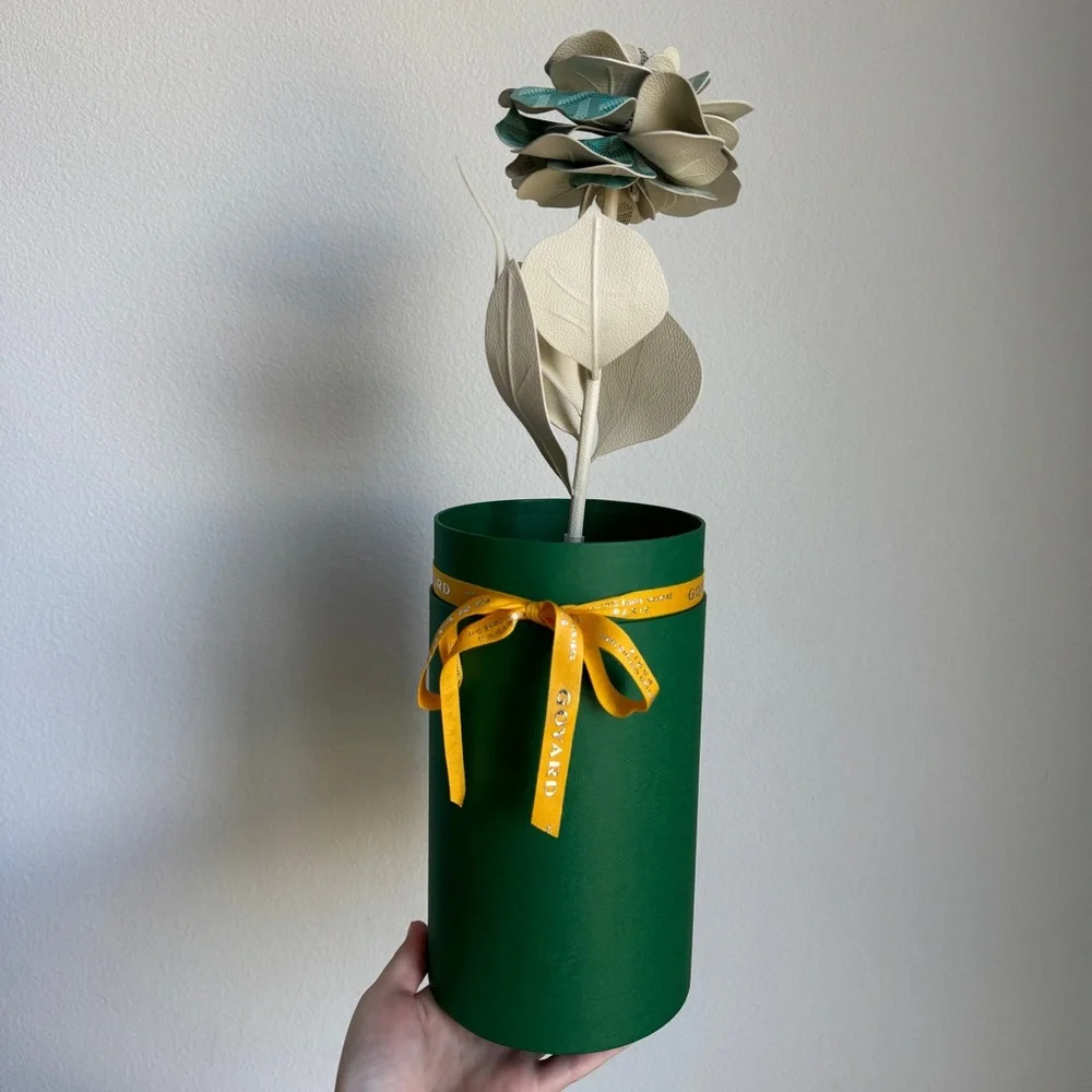 RARE NEW💙GOYARD💙Mon Amie La Rose Fleur Goyard Canvas and Leather Flower - Picture 10 of 10